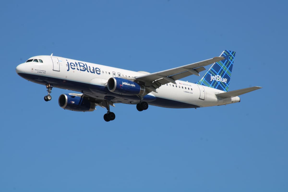 JetBlue Airbus A320 (N559JB)