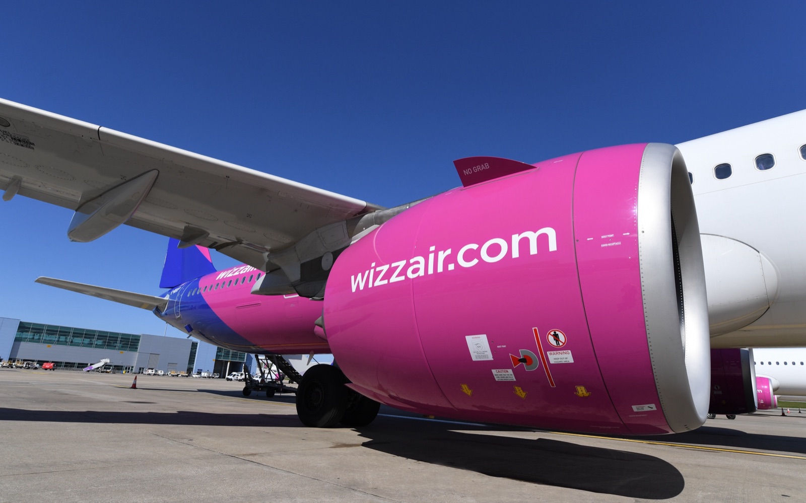 Wizz Air: engine close-up